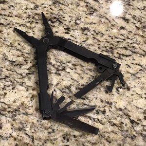 Gerber Multitool